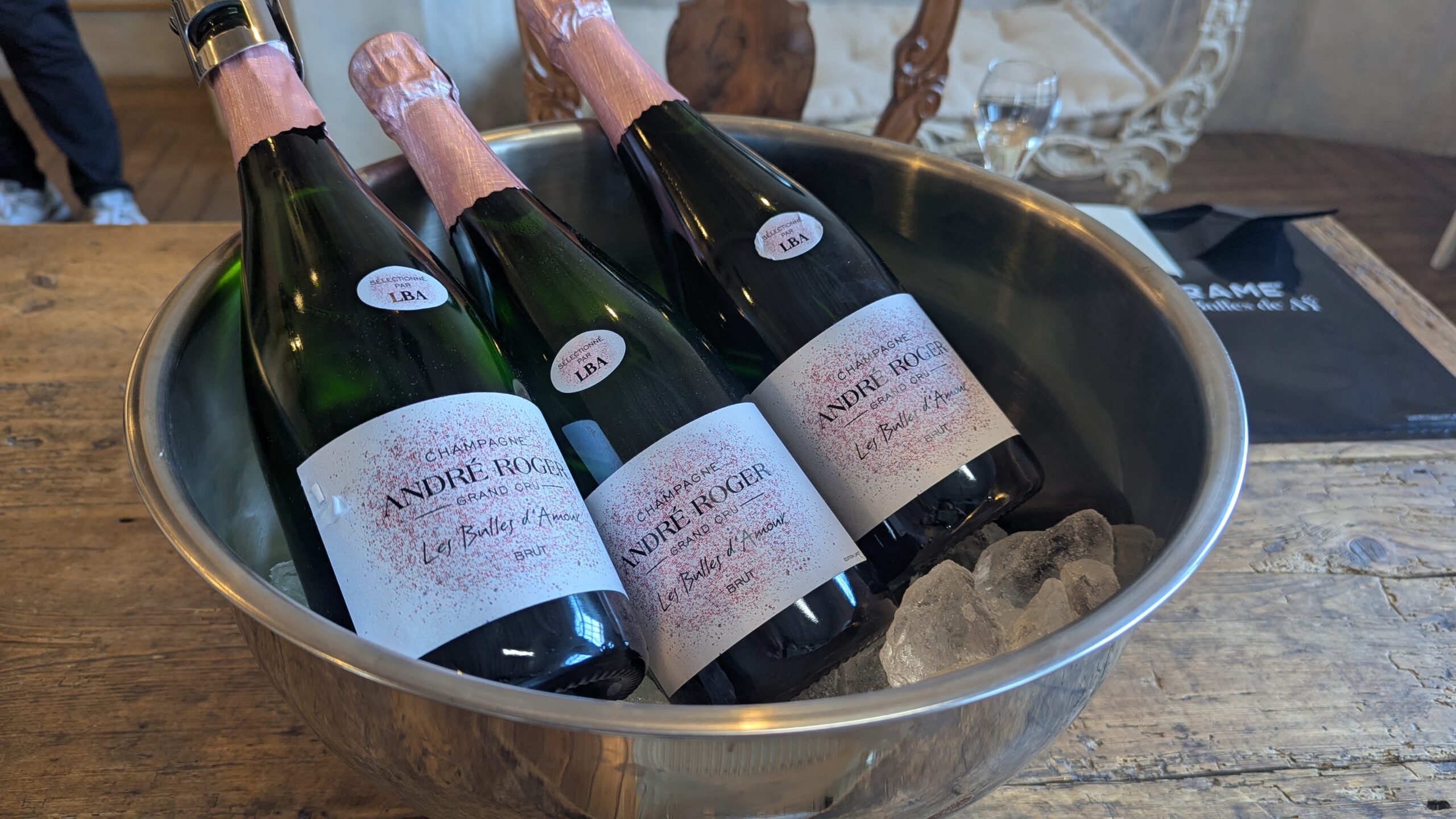 神戸の街とシャンパーニュが織りなす 愛の泡 Les Bulles d Amour - whynot でセレンディピティな出会いを