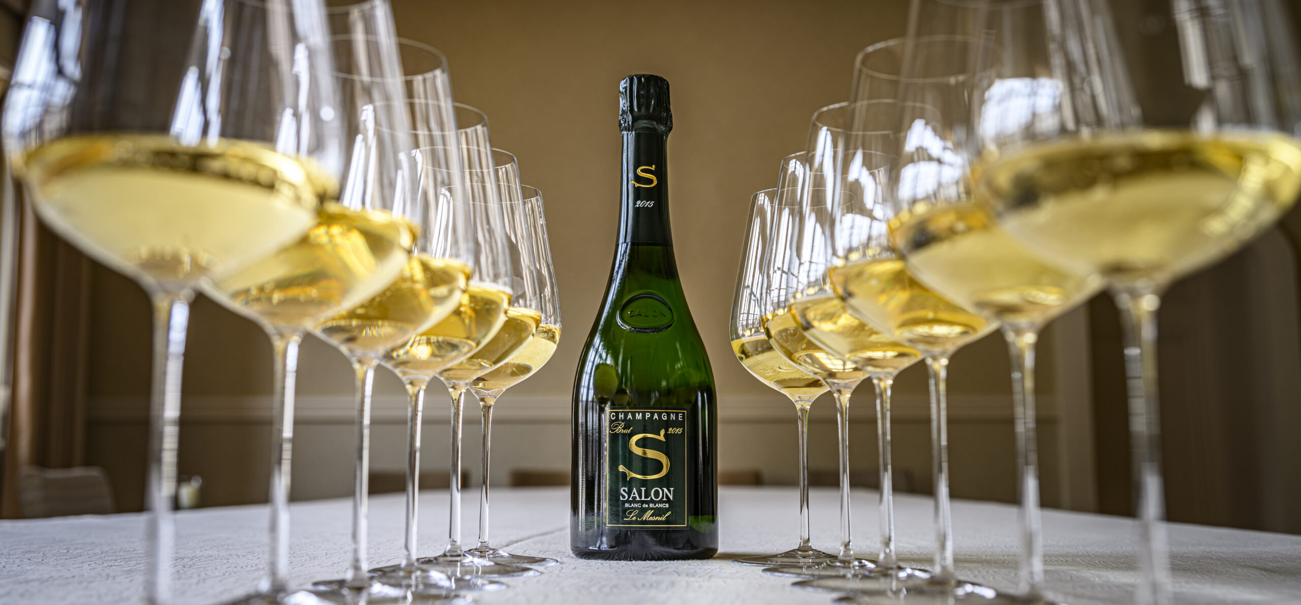 時を選ぶ美意識。シャンパーニュ・サロン、2015年という「復活の